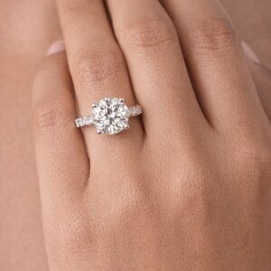 Elegant Silver Women's Ring